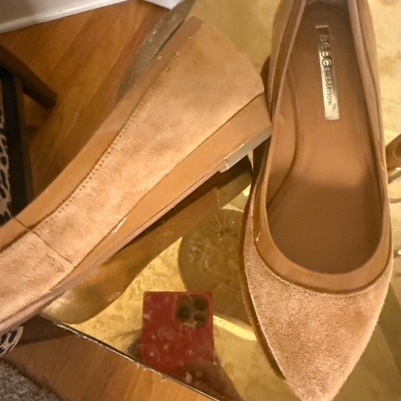 BCBGeneration Brown Suede Flats 7 - Picture 3 of 7